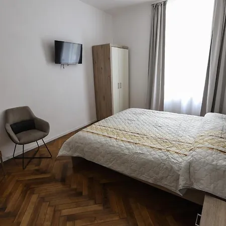 Floasiu Residence Guesthouse Sibiu Exterior photo
