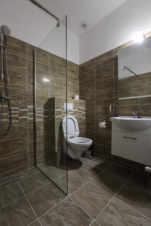 Apartment Floasiu