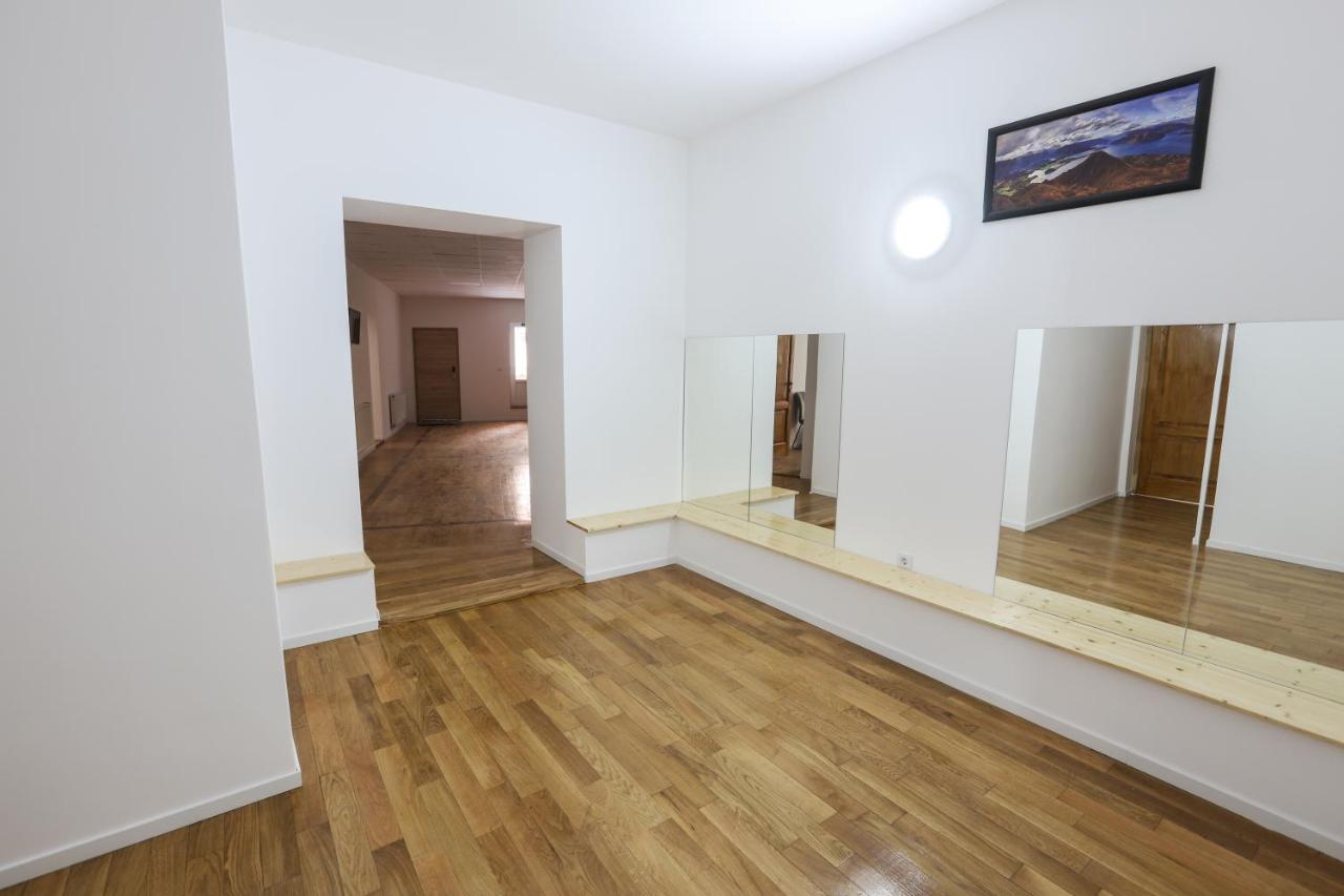 Floasiu Apartment