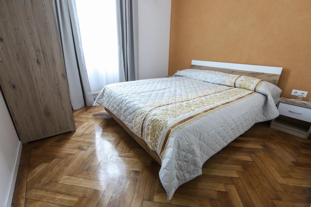 Floasiu Apartment