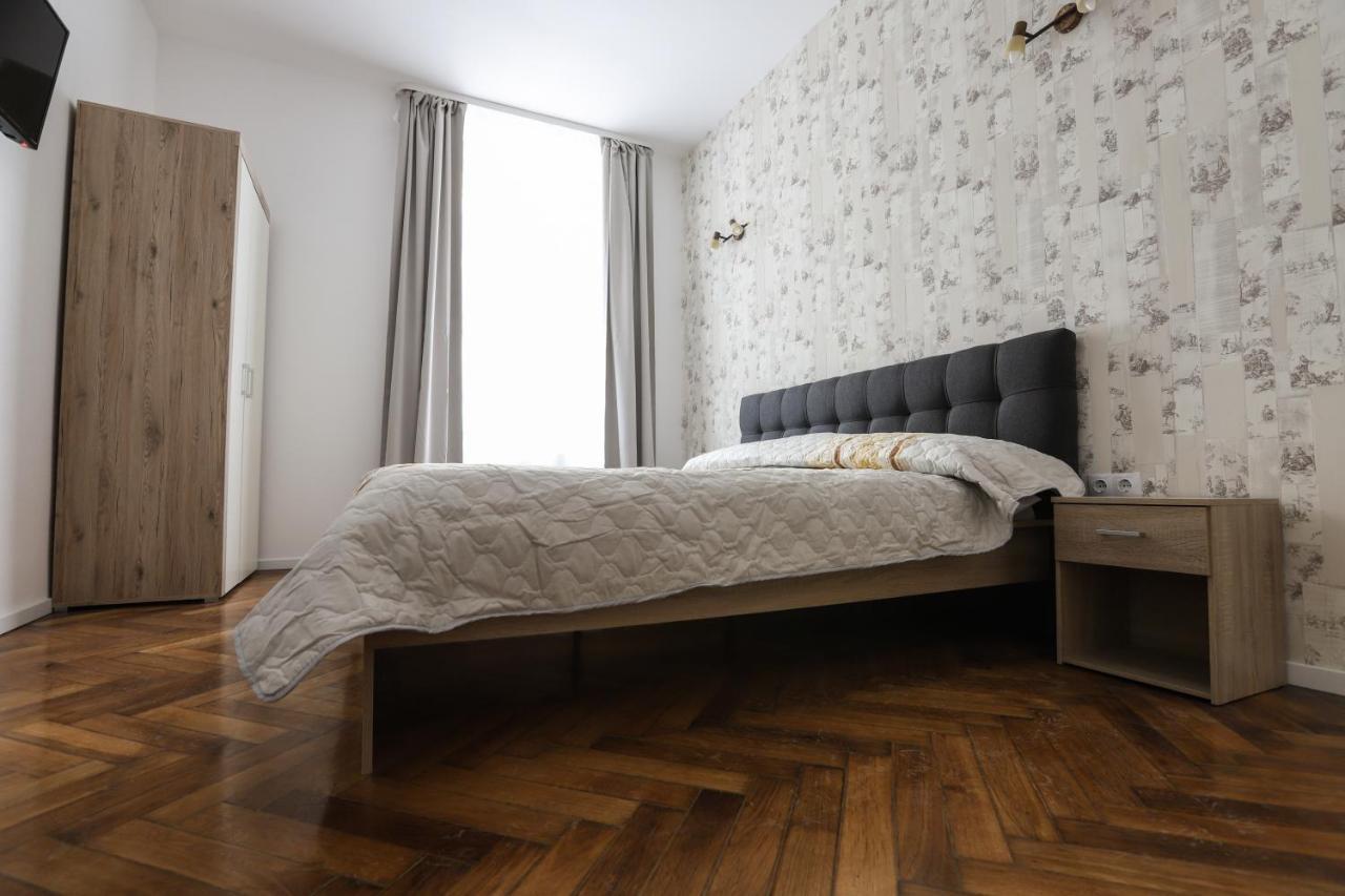 Apartment Floasiu *