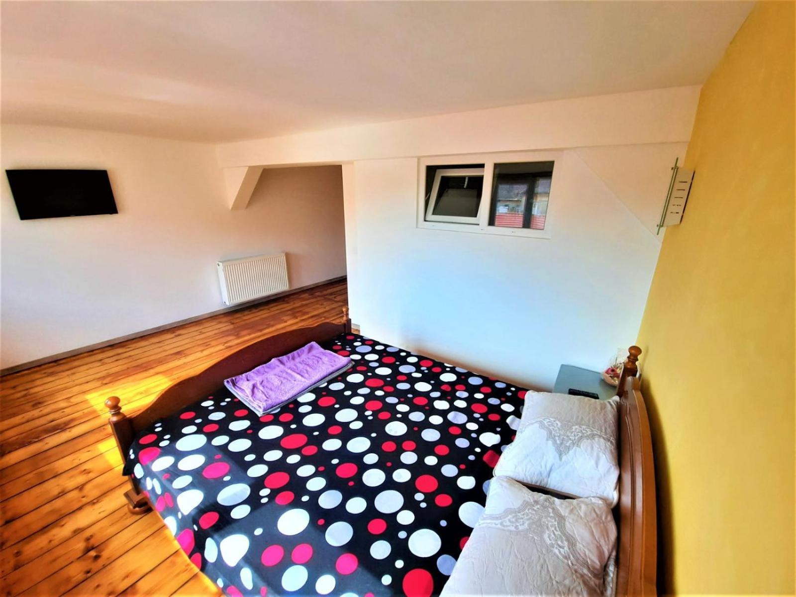 Floasiu Apartment *