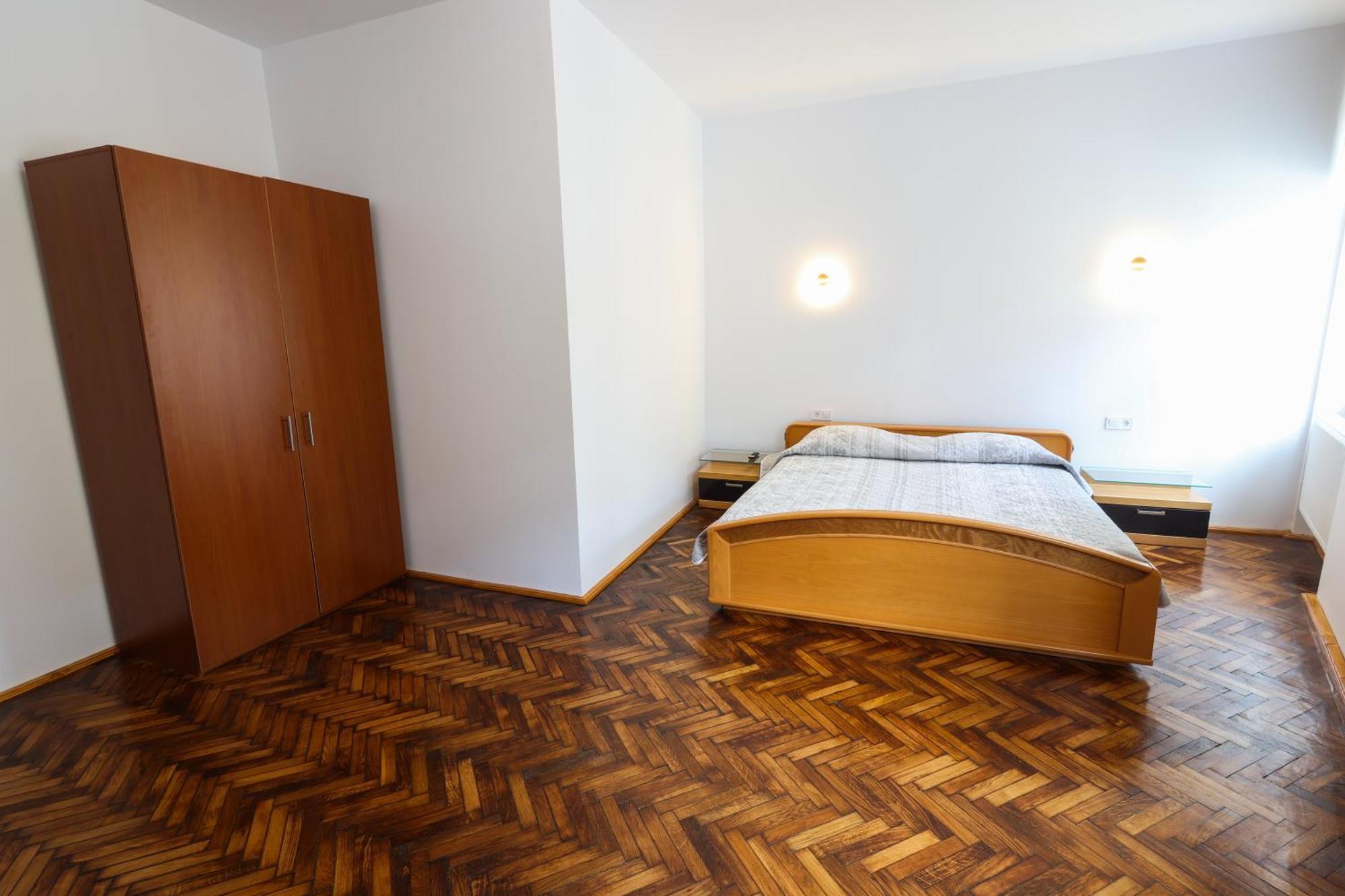 Apartment Floasiu *